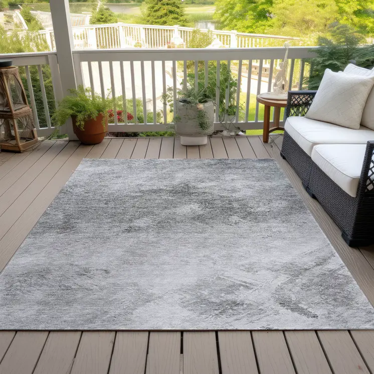 5' X 8' Silver Gray And Ivory Abstract Washable Indoor Outdoor Area Rug