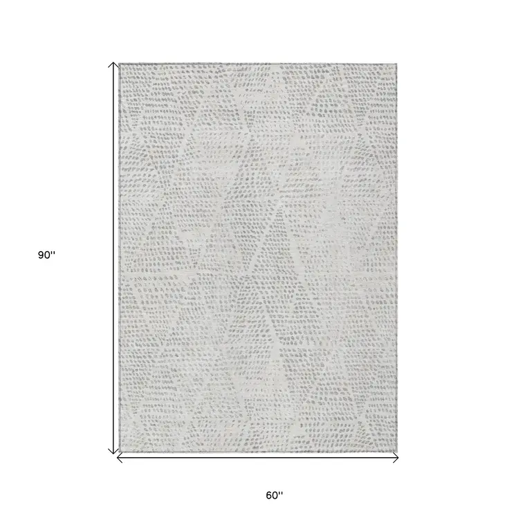 5' X 8' Silver And Ivory Geometric Washable Indoor Outdoor Area Rug