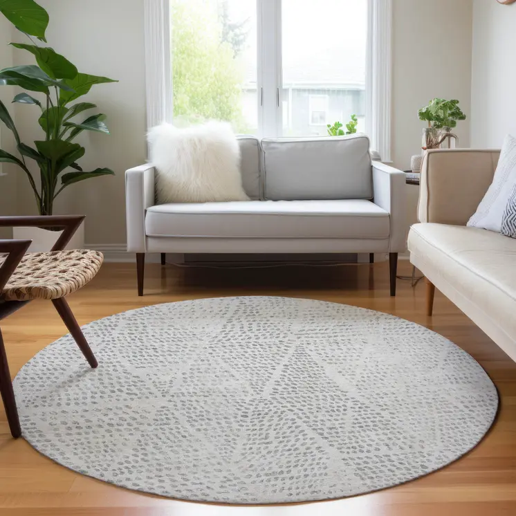 8' Silver And Ivory Round Geometric Washable Indoor Outdoor Area Rug