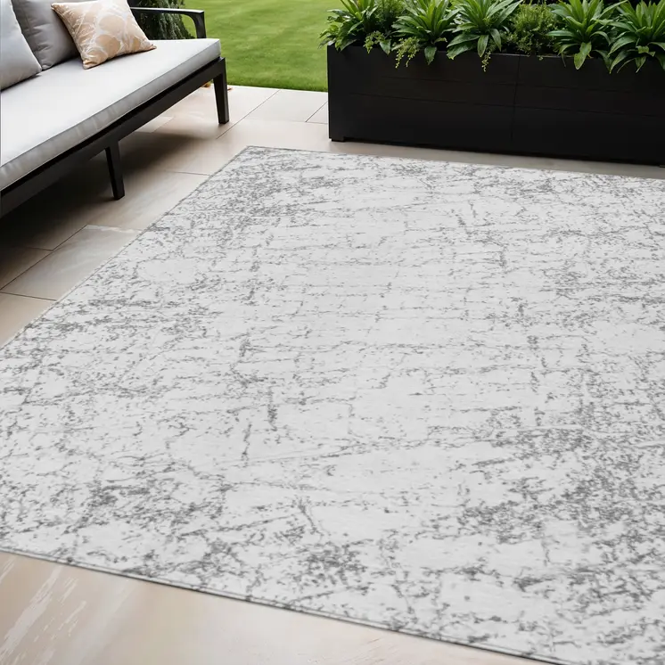 5' X 8' Gray And Ivory Abstract Washable Indoor Outdoor Area Rug