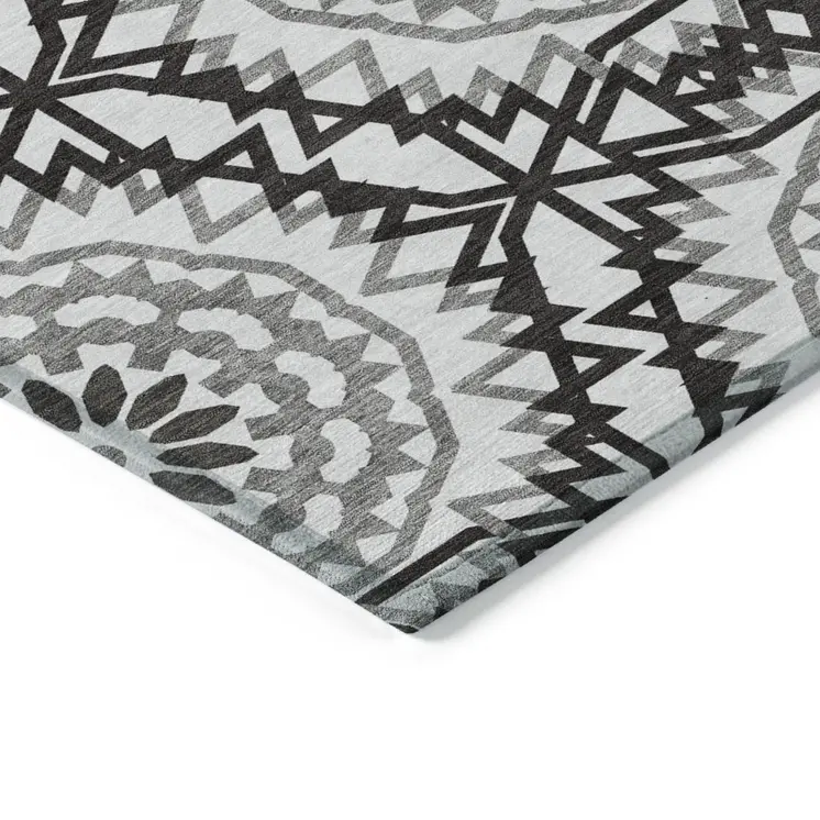 10' X 14' White Black And Gray Floral Medallion Washable Indoor Outdoor Area Rug