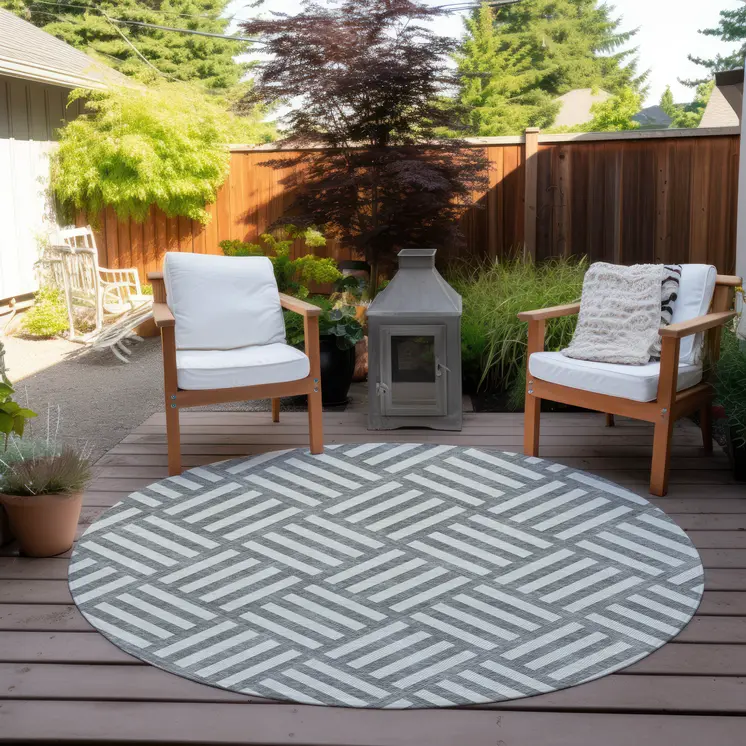 8' Gray And Ivory Round Geometric Washable Indoor Outdoor Area Rug