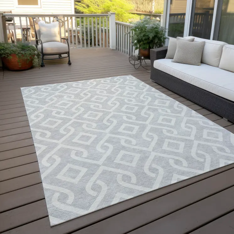 8' X 10' Silver And Ivory Geometric Washable Indoor Outdoor Area Rug