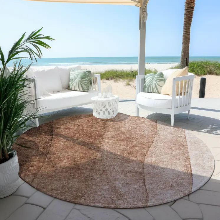 8' Brown Beige And Chocolate Round Ombre Washable Indoor Outdoor Area Rug