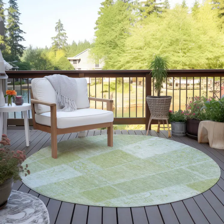 8' Artichoke Green And Ivory Round Patchwork Washable Indoor Outdoor Area Rug