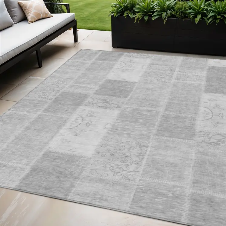 5' X 8' Silver Gray And Graphite Patchwork Washable Indoor Outdoor Area Rug