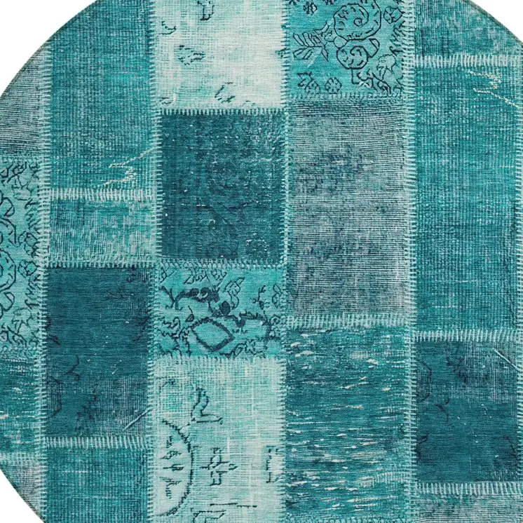 8' Teal Blue Aqua And Turquoise Round Patchwork Washable Indoor Outdoor Area Rug