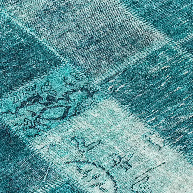8' Teal Blue Aqua And Turquoise Round Patchwork Washable Indoor Outdoor Area Rug