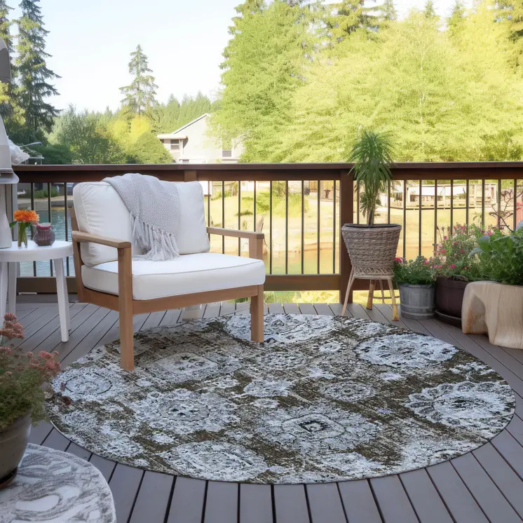 8' Chocolate And Blue Round Floral Washable Indoor Outdoor Area Rug