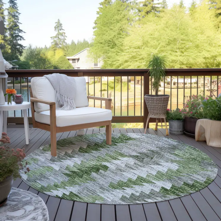 8' Green And Fern Green Round Geometric Washable Indoor Outdoor Area Rug
