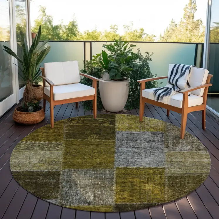 8' Brown Gold And Taupe Round Patchwork Washable Indoor Outdoor Area Rug