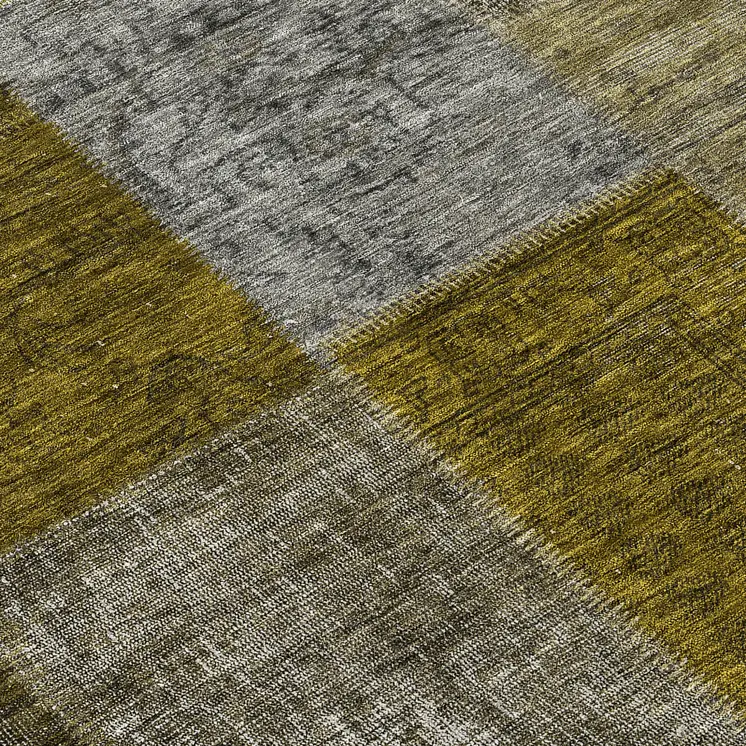 8' Brown Gold And Taupe Round Patchwork Washable Indoor Outdoor Area Rug