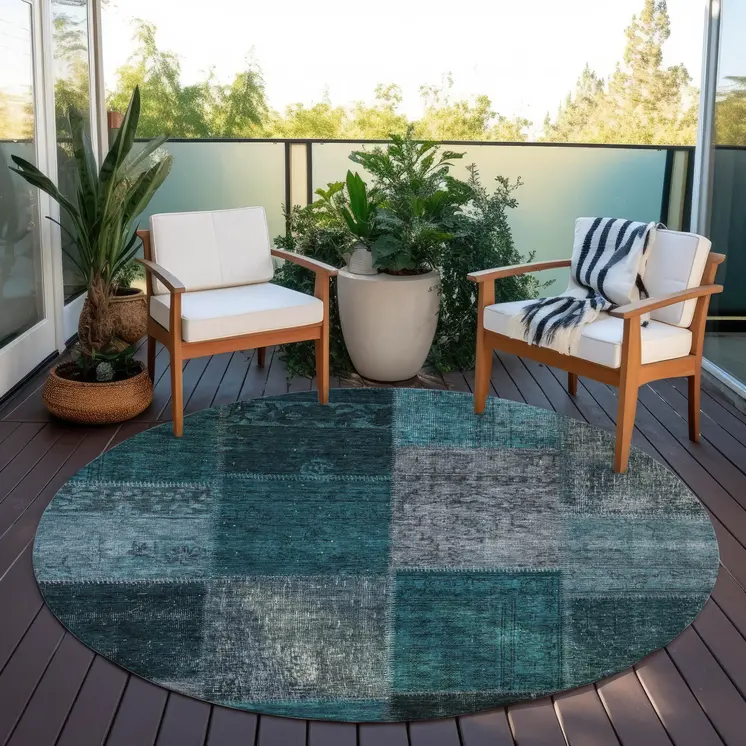 8' Teal Blue Aqua And Charcoal Round Patchwork Washable Indoor Outdoor Area Rug