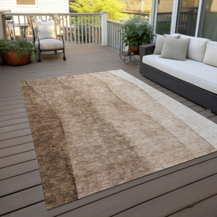 5' X 8' Brown And Beige Ombre Washable Indoor Outdoor Area Rug