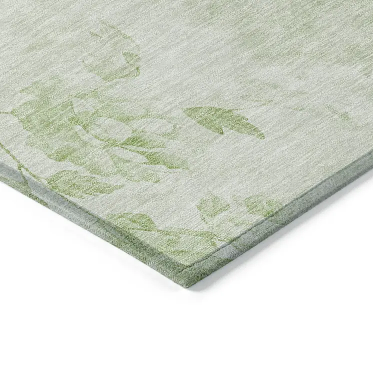 8' Green And Ivory Round Floral Washable Indoor Outdoor Area Rug