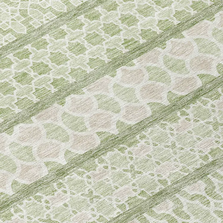 8' Artichoke Green And Ivory Round Quatrefoil Washable Indoor Outdoor Area Rug