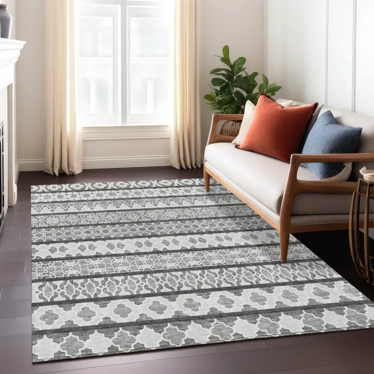5' X 8' Gray Charcoal And Silver Quatrefoil Washable Indoor Outdoor Area Rug