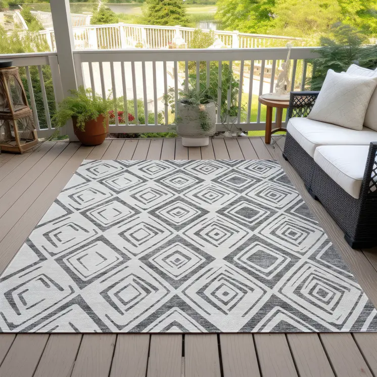 3' X 5' Gray And Ivory Geometric Washable Indoor Outdoor Area Rug