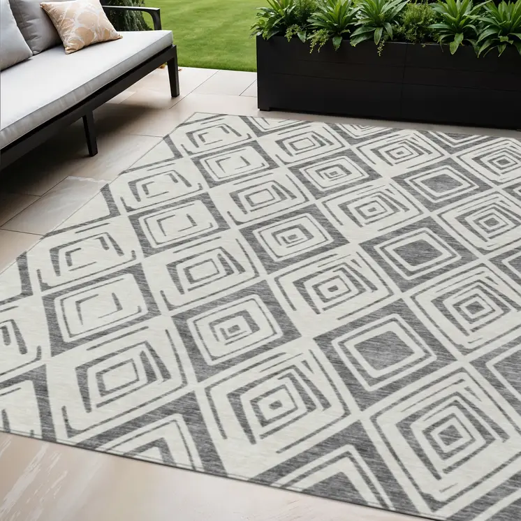 5' X 8' Gray And Ivory Geometric Washable Indoor Outdoor Area Rug