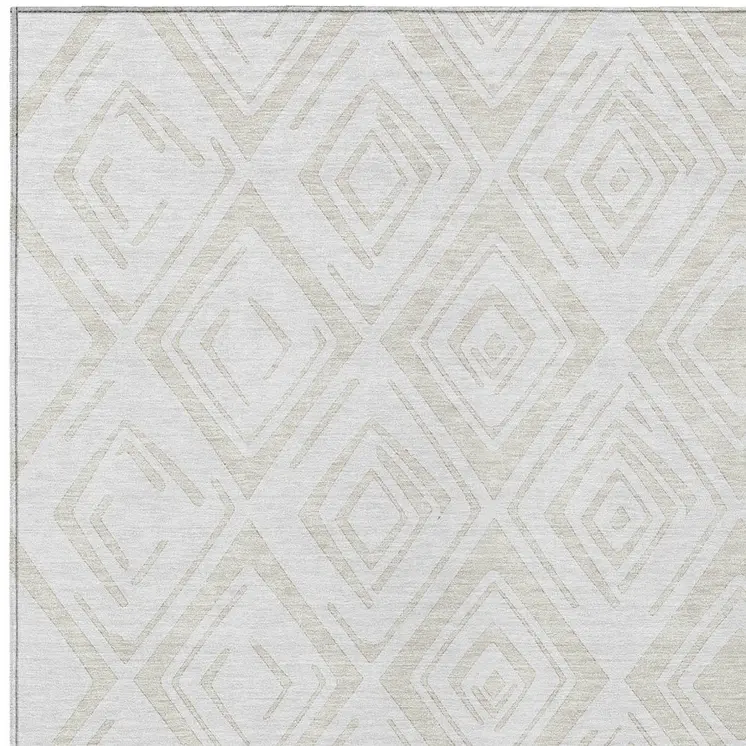 5' X 8' Pearl And Ivory Geometric Washable Indoor Outdoor Area Rug