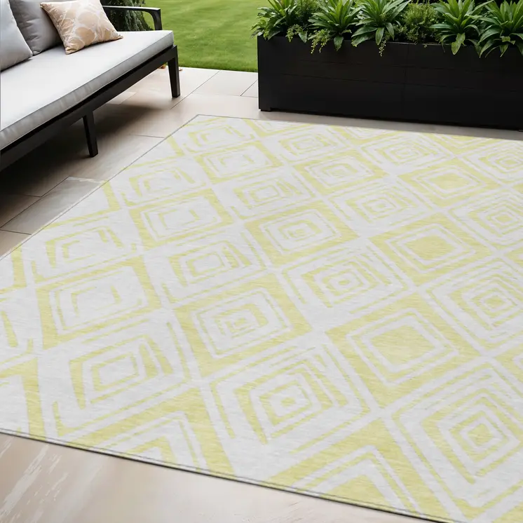 5' X 8' Yellow And Ivory Geometric Washable Indoor Outdoor Area Rug
