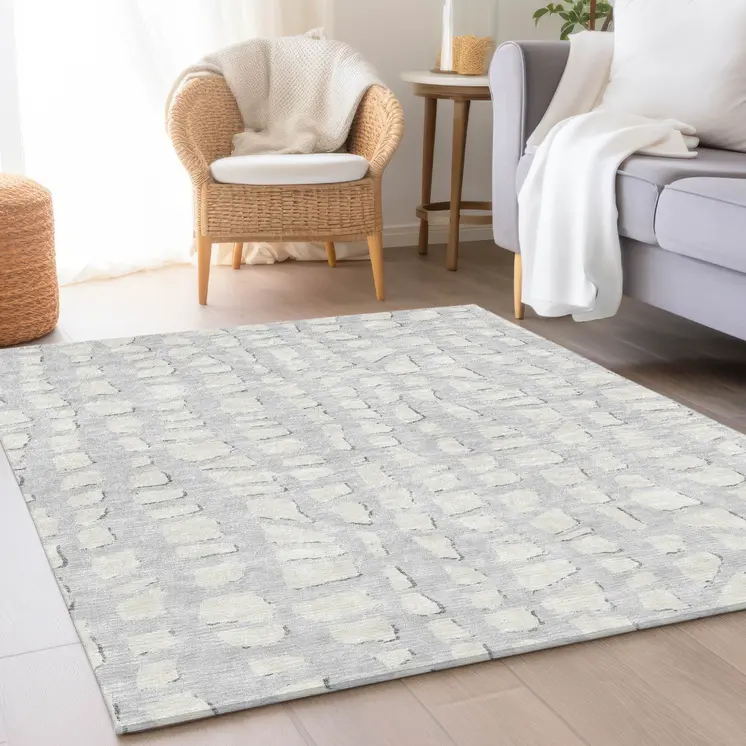 8' X 10' Silver And Ivory Abstract Washable Indoor Outdoor Area Rug