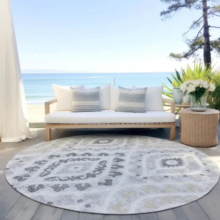 8' Silver Gray And Ivory Round Floral Washable Indoor Outdoor Area Rug