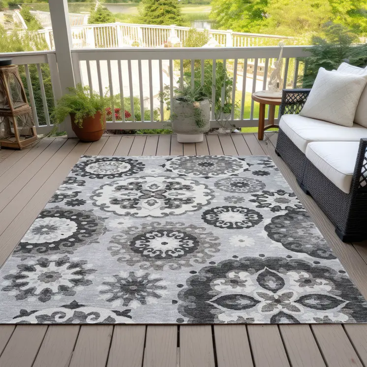 5' X 8' Silver Gray And Ivory Floral Medallion Washable Indoor Outdoor Area Rug