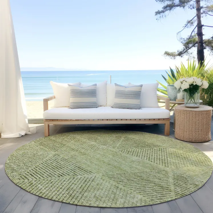 8' Artichoke Green And Fern Green Round Geometric Washable Indoor Outdoor Area Rug
