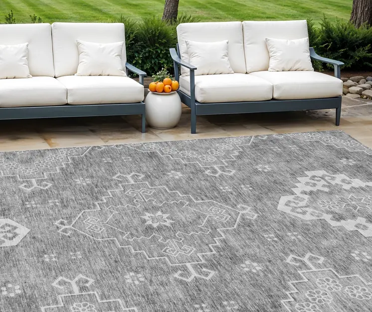 8' X 10' Gray And Ivory Medallion Washable Indoor Outdoor Area Rug