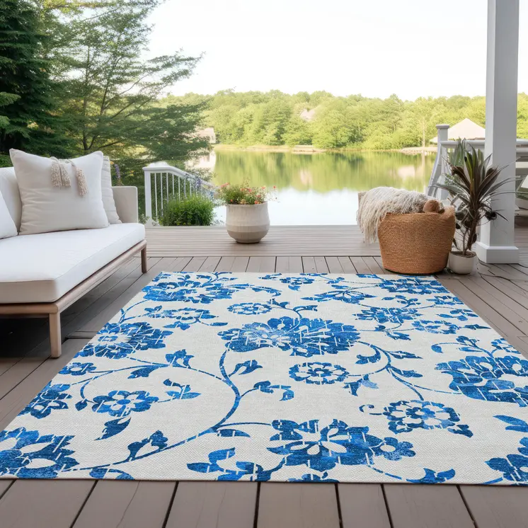 5' X 8' White And Denim Blue Floral Washable Indoor Outdoor Area Rug
