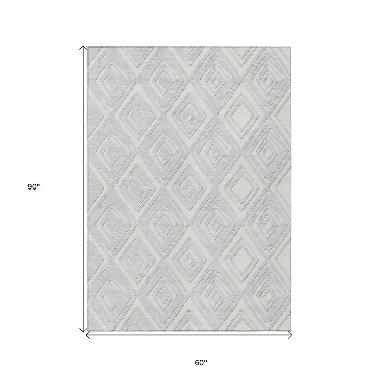 5' X 8' Silver And Ivory Geometric Washable Indoor Outdoor Area Rug