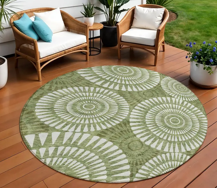 8' Green And Ivory Round Geometric Washable Indoor Outdoor Area Rug
