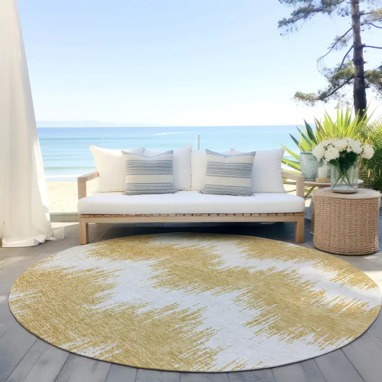 8' Gold And Ivory Round Chevron Washable Indoor Outdoor Area Rug