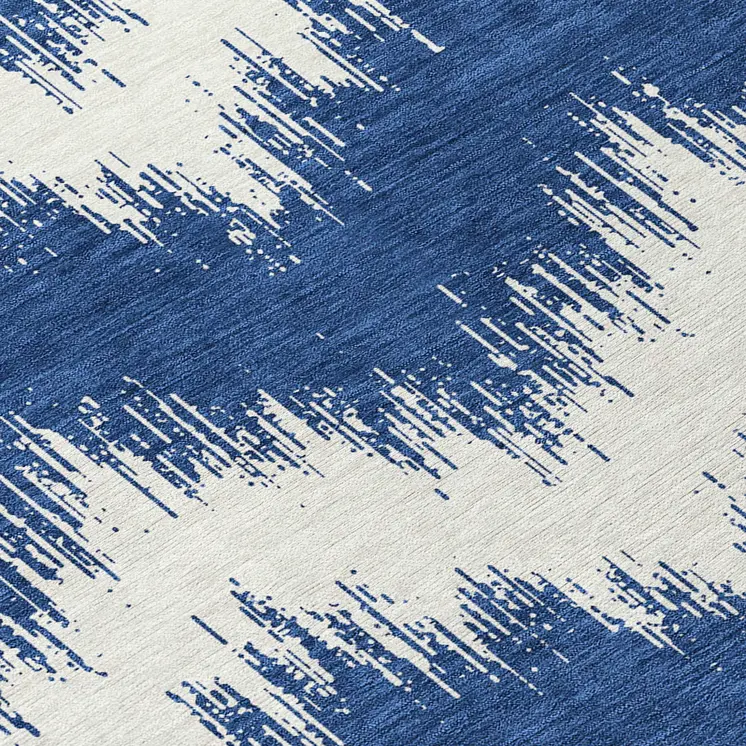 8' Navy Blue And Ivory Round Chevron Washable Indoor Outdoor Area Rug