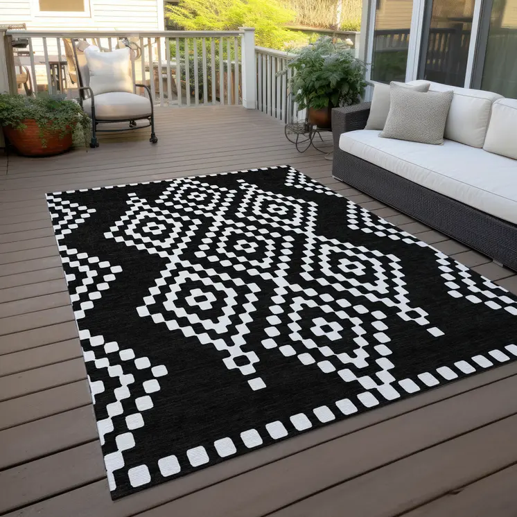 5' X 8' Black And Ivory Geometric Washable Indoor Outdoor Area Rug