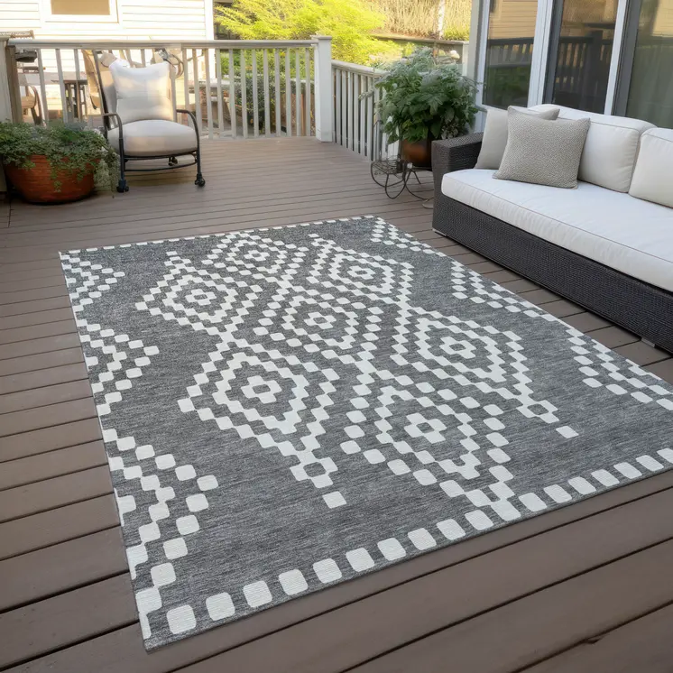 5' X 8' Gray And Ivory Geometric Washable Indoor Outdoor Area Rug