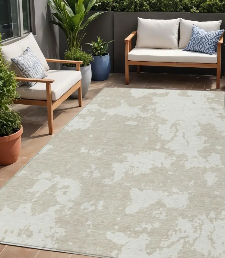 5' X 8' Beige And Ivory Abstract Washable Indoor Outdoor Area Rug