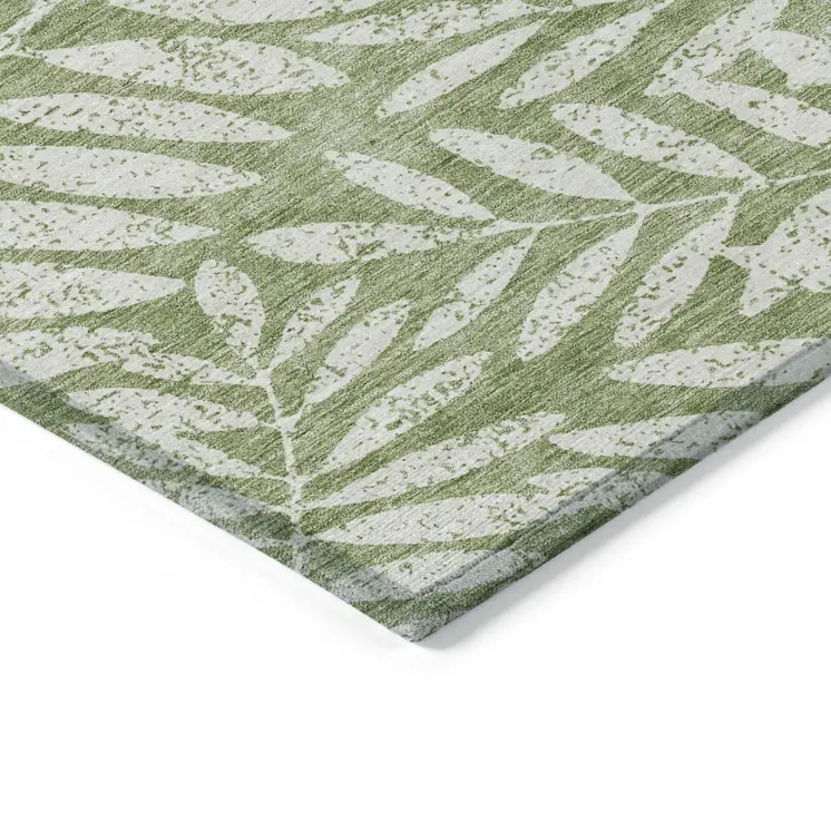 5' X 8' Green And Ivory Floral Washable Indoor Outdoor Area Rug