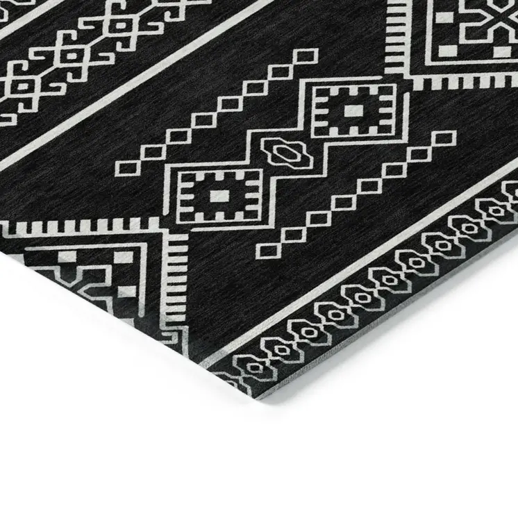 5' X 8' Black And Ivory Southwestern Washable Indoor Outdoor Area Rug