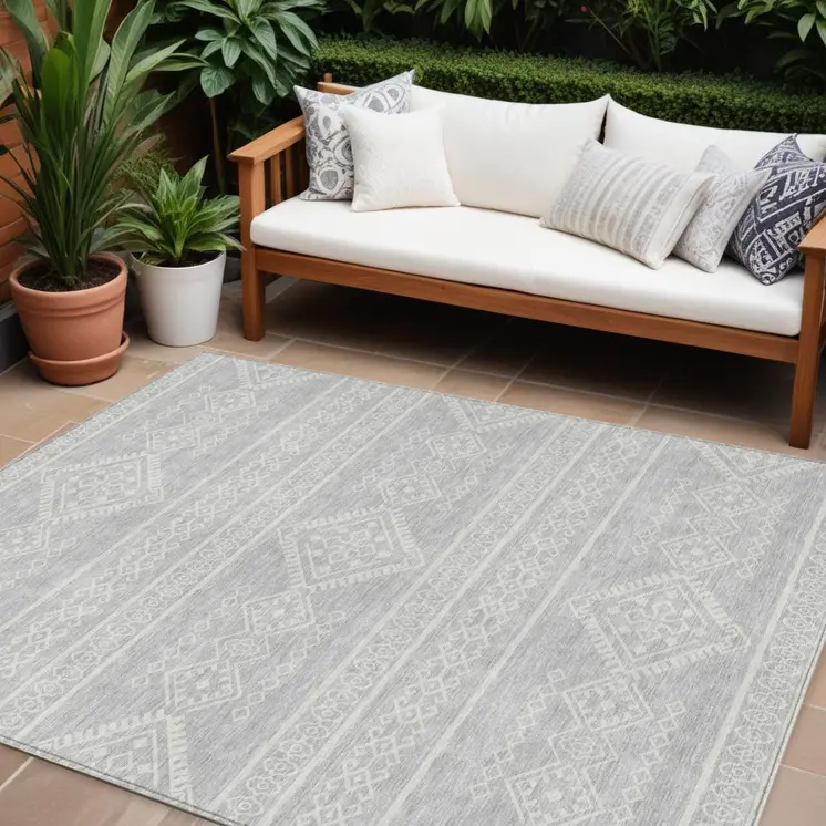 8' X 10' Silver And Ivory Southwestern Washable Indoor Outdoor Area Rug