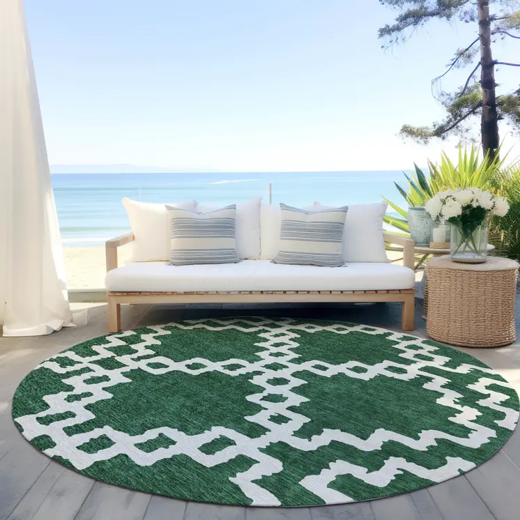 8' Emerald And Ivory Round Geometric Washable Indoor Outdoor Area Rug