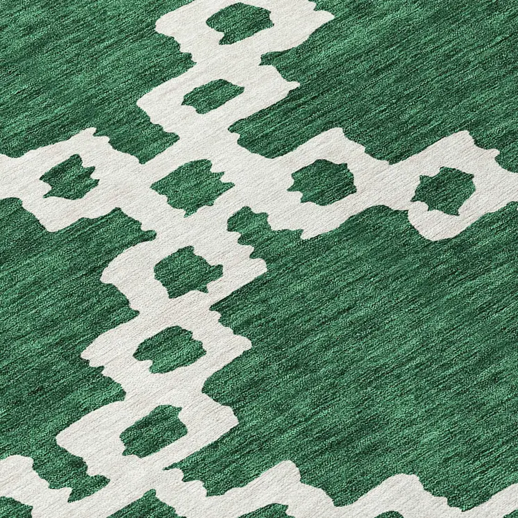 8' Emerald And Ivory Round Geometric Washable Indoor Outdoor Area Rug