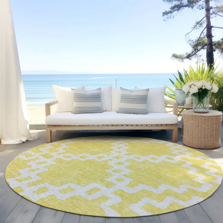 8' Yellow And Ivory Round Geometric Washable Indoor Outdoor Area Rug