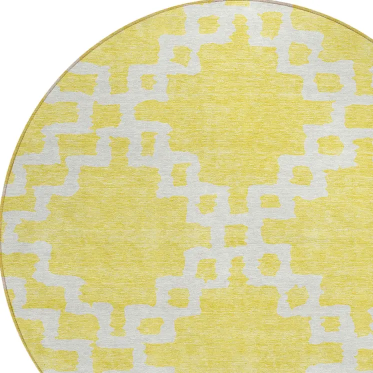 8' Yellow And Ivory Round Geometric Washable Indoor Outdoor Area Rug
