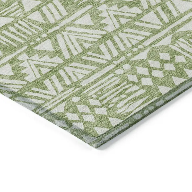 8' X 10' Green And Ivory Southwestern Washable Indoor Outdoor Area Rug