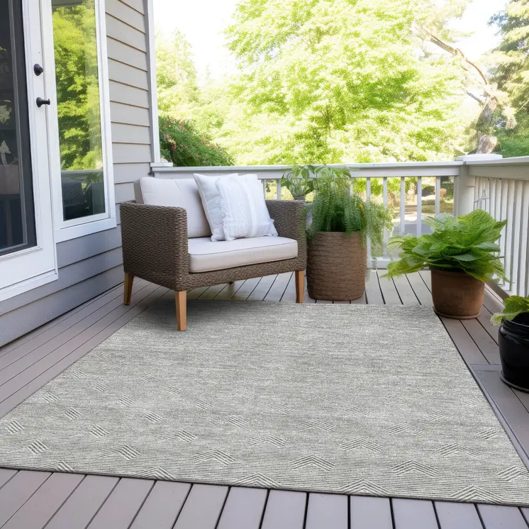 5' X 8' Gray And Ivory Geometric Washable Indoor Outdoor Area Rug