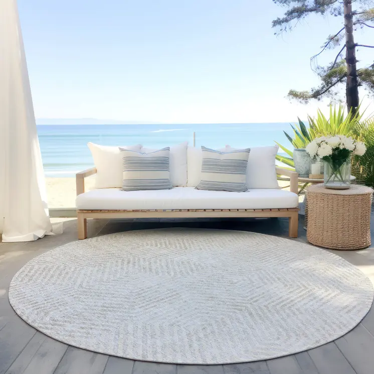 8' Ivory And Gray Round Geometric Washable Indoor Outdoor Area Rug
