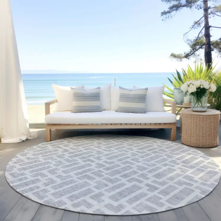8' Silver And Gray Round Geometric Washable Indoor Outdoor Area Rug