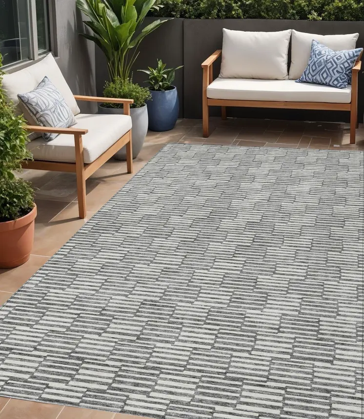 5' X 8' Gray And Ivory Geometric Washable Indoor Outdoor Area Rug